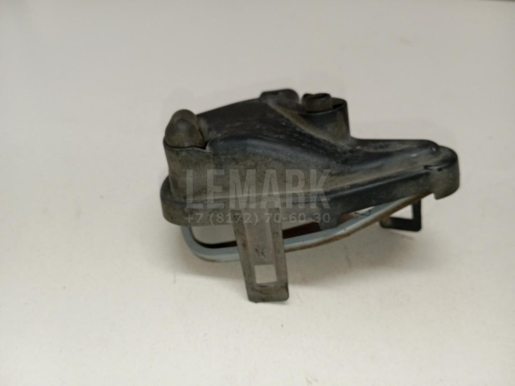 Крышка фары противотуманной правой