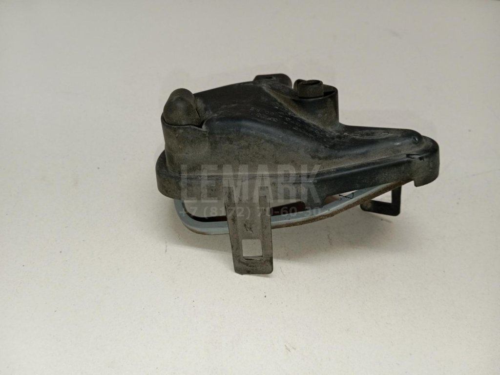 Крышка фары противотуманной правой