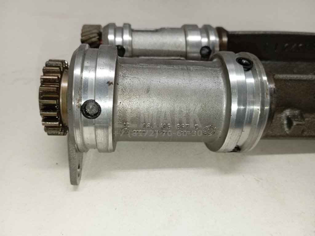 Вал балансирный