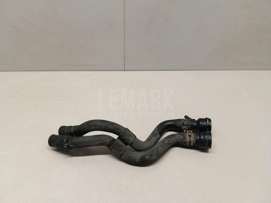 Патрубок отопителя