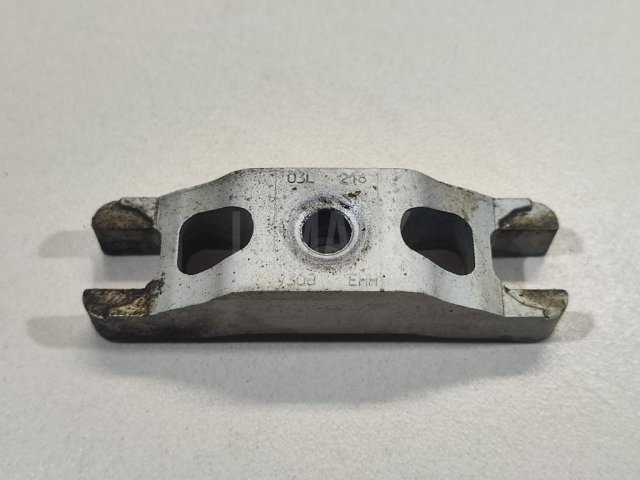 Кронштейн форсунки