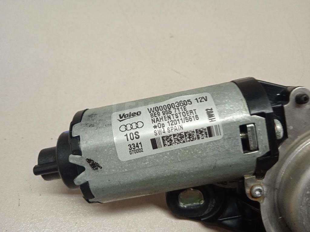 Моторчик стеклоочистителя задний