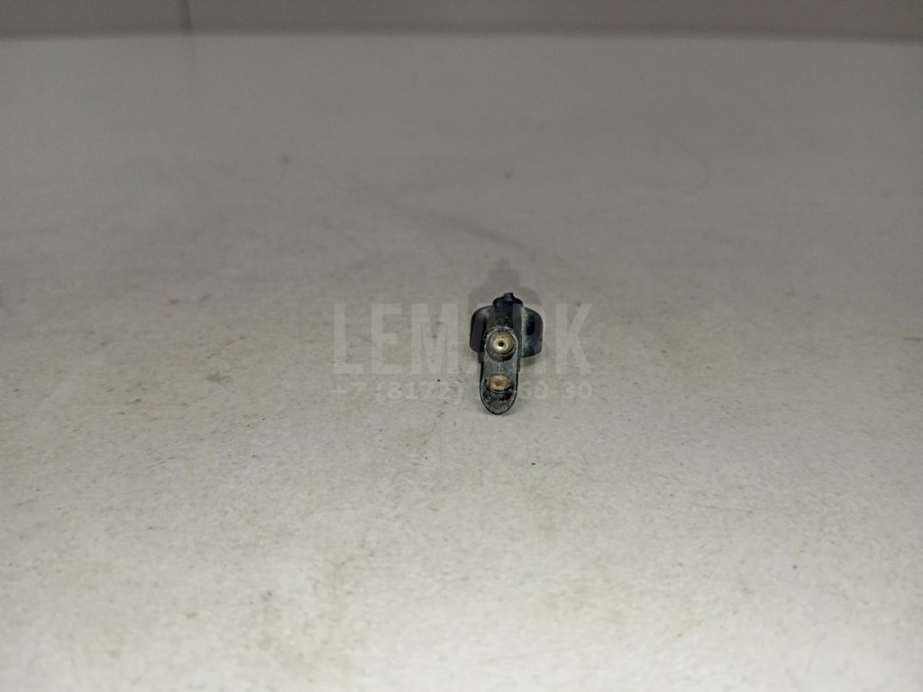 Форсунка омывателя зад стекла