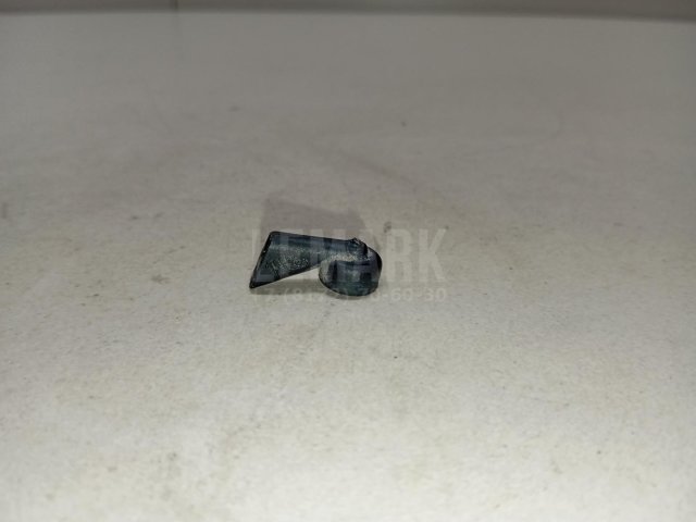 Форсунка омывателя зад стекла