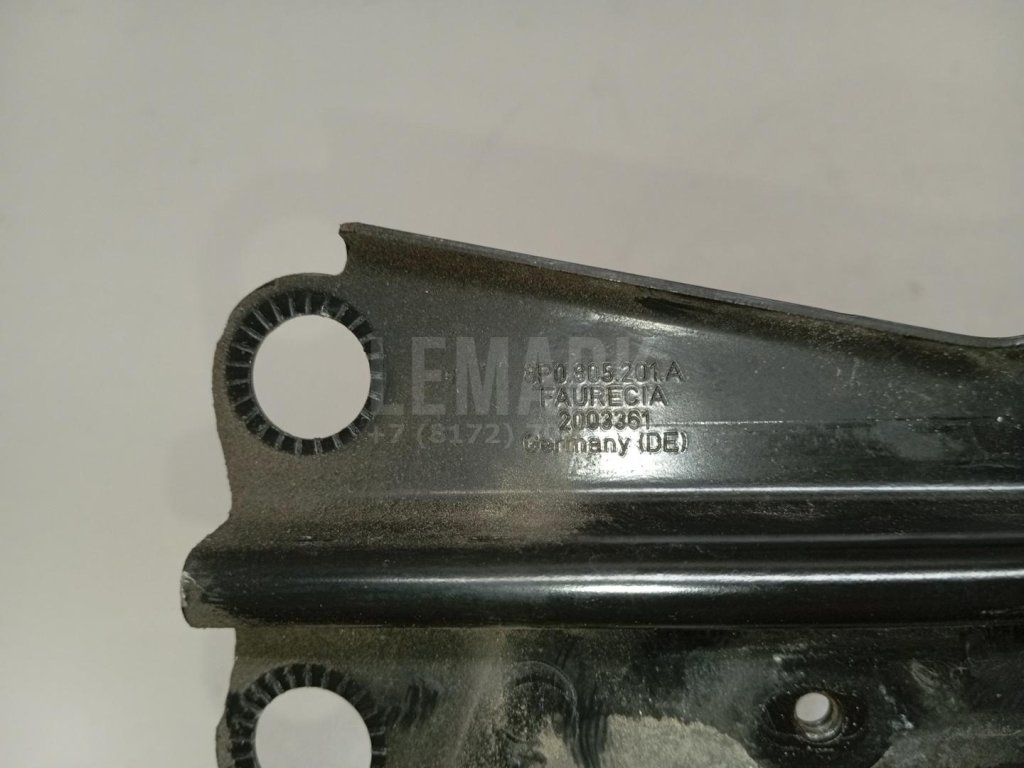 Элемент передней панели