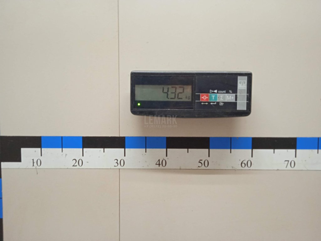 Кулак поворотный передний левый