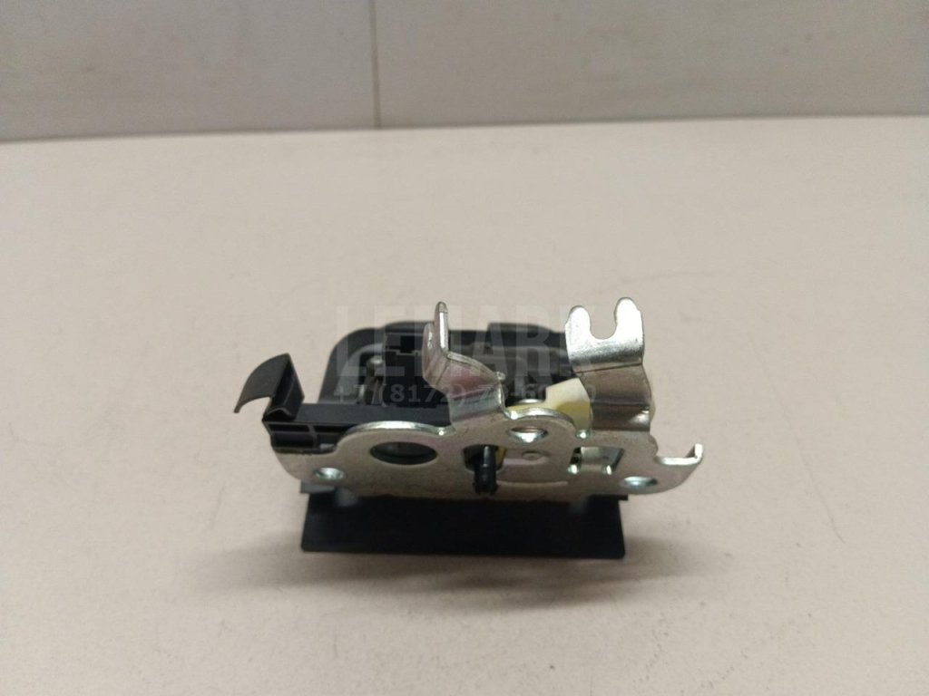 Замок багажника