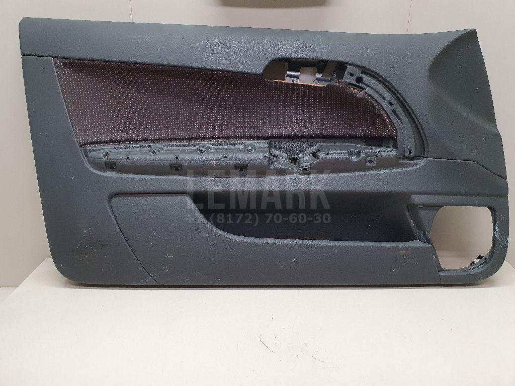 Обшивка двери передней левой