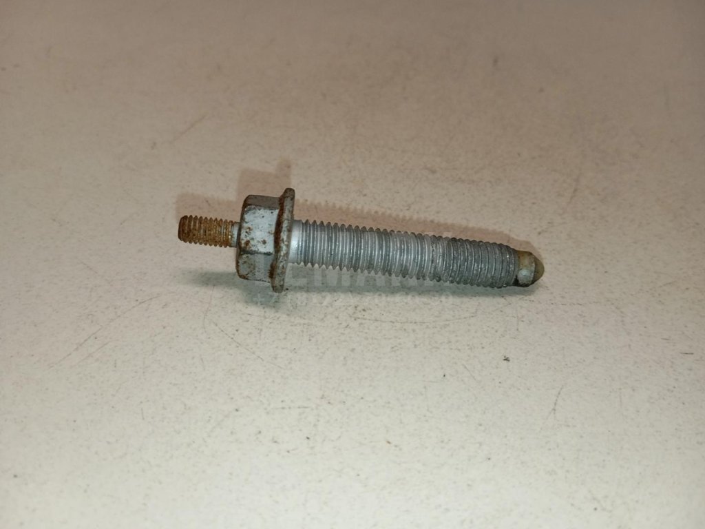 Болт опоры для  Audi A5/S5 (F5) 2017