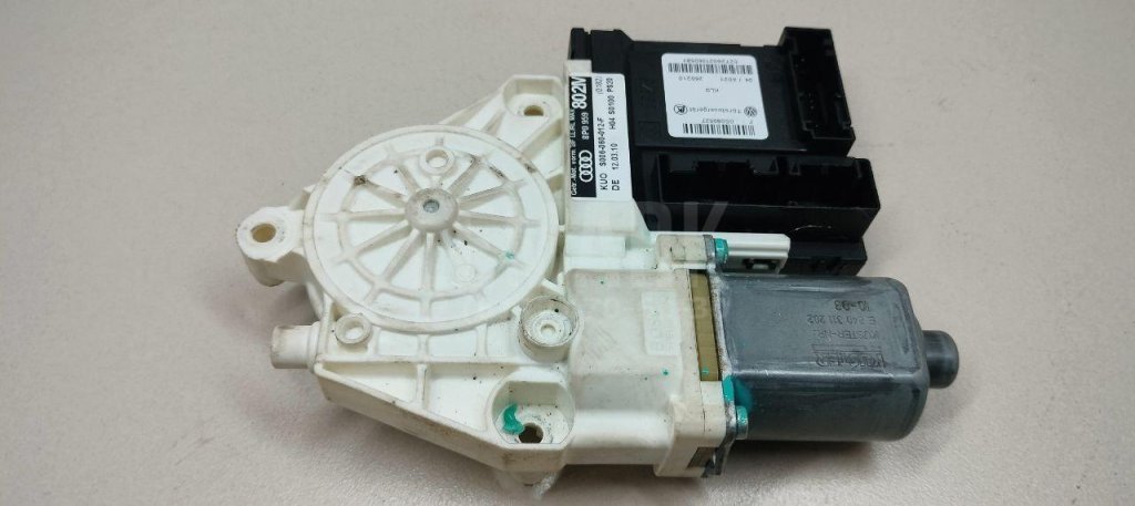 Моторчик стеклоподъемника