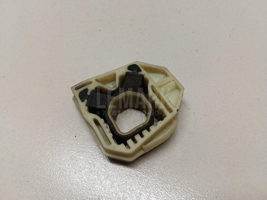 Кронштейн радиатора для  Audi A3 [8P1] 2003-2013