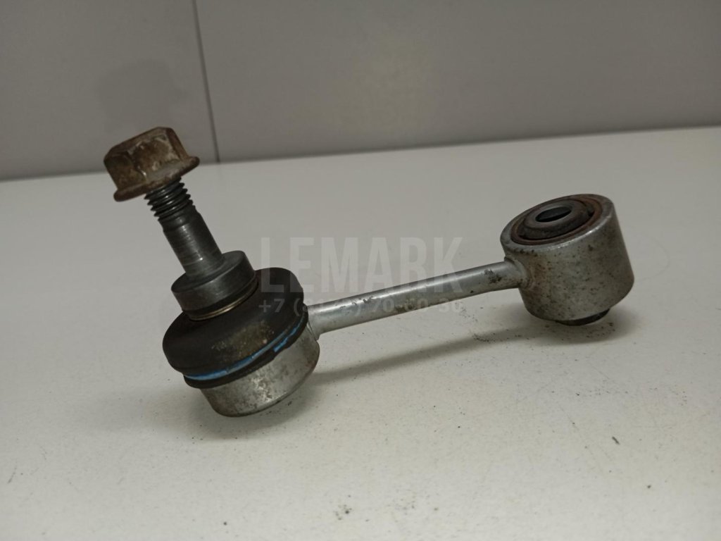 Стойка заднего стабилизатора