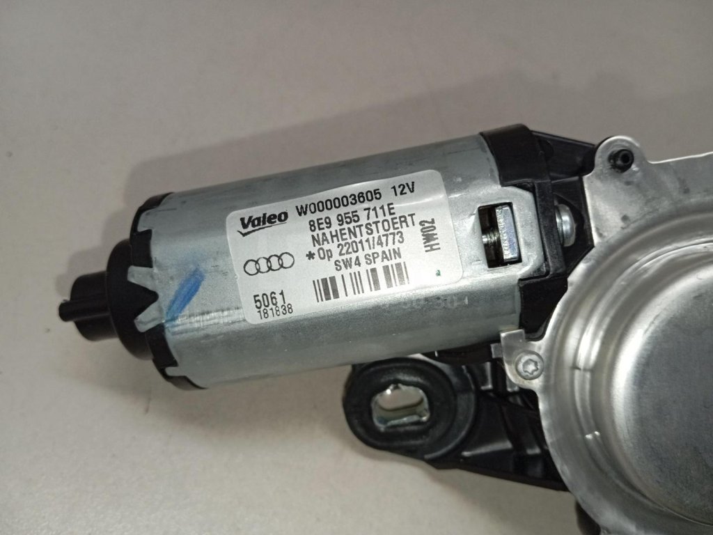 Моторчик стеклоочистителя задний для  Audi A3 [8PA] Sportback 2004-2013