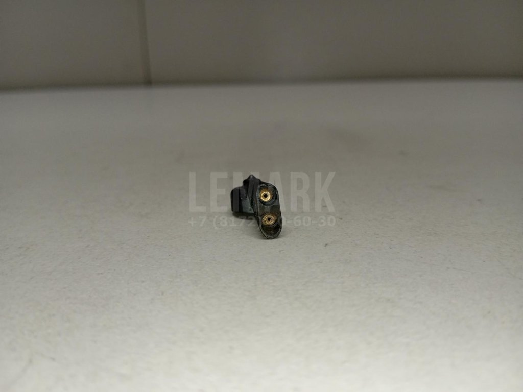 Форсунка омывателя зад стекла