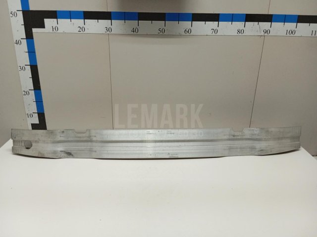 Усилитель переднего бампера