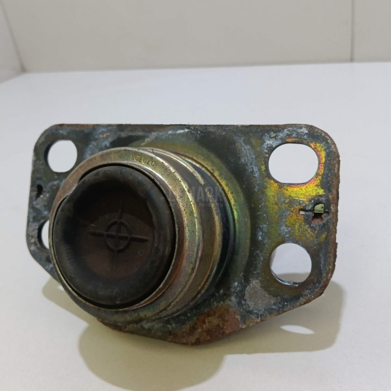 Опора двигателя для  Audi A3 [8PA] Sportback 2004-2013