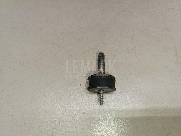 Болт впускного коллектора