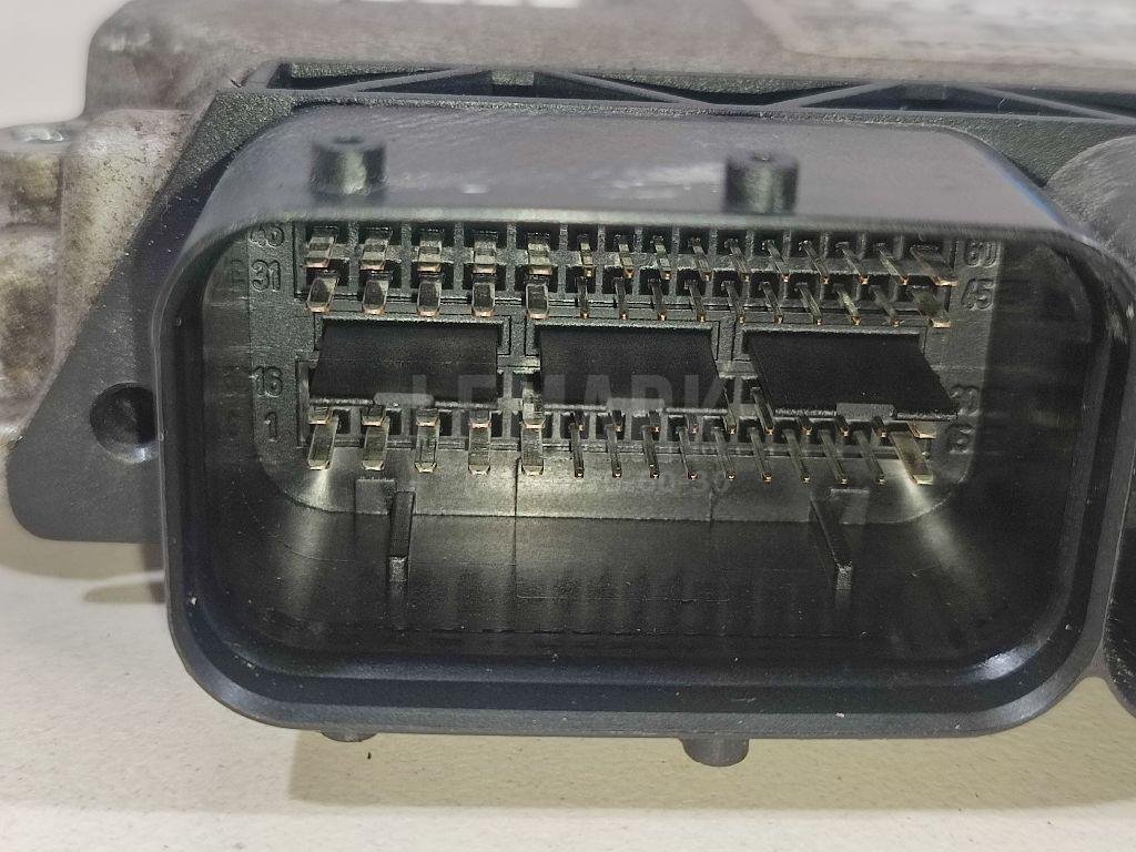 Блок управления двигателем