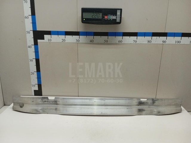 Усилитель переднего бампера