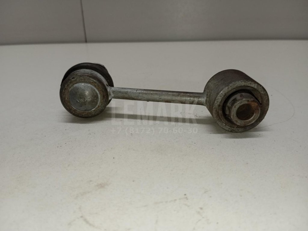 Стойка заднего стабилизатора