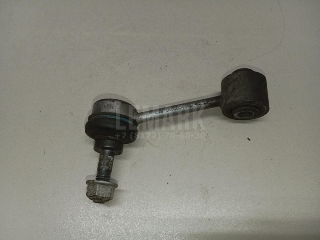 Стойка заднего стабилизатора