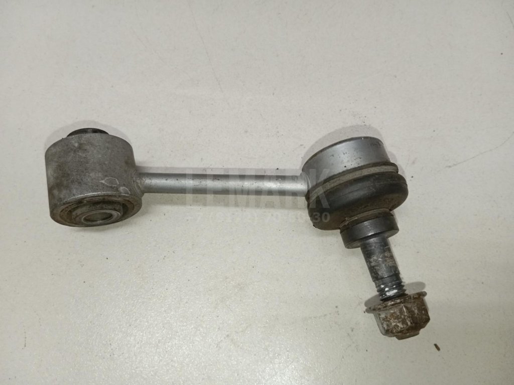 Стойка заднего стабилизатора