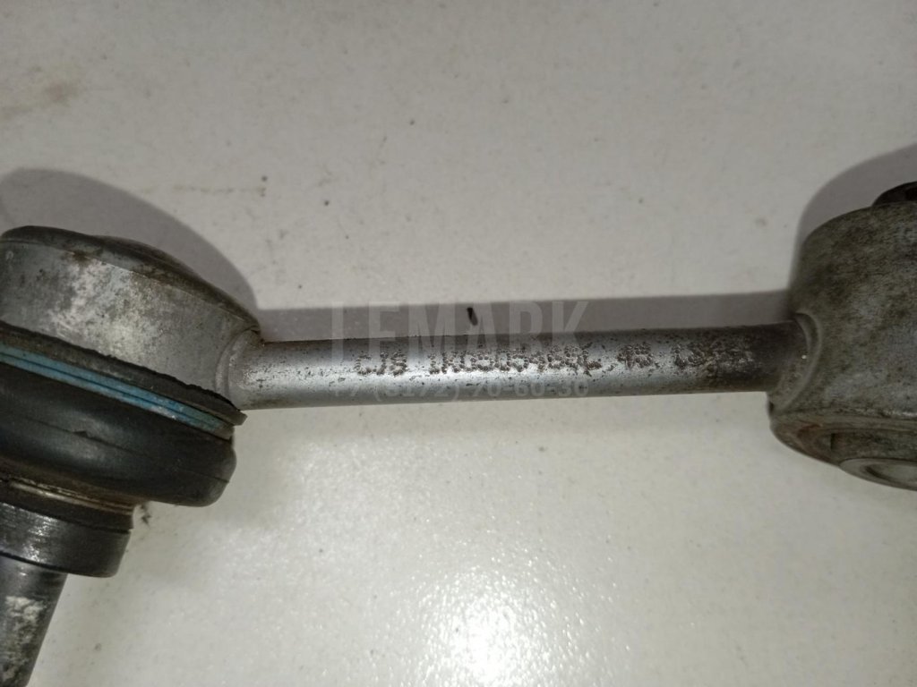 Стойка заднего стабилизатора