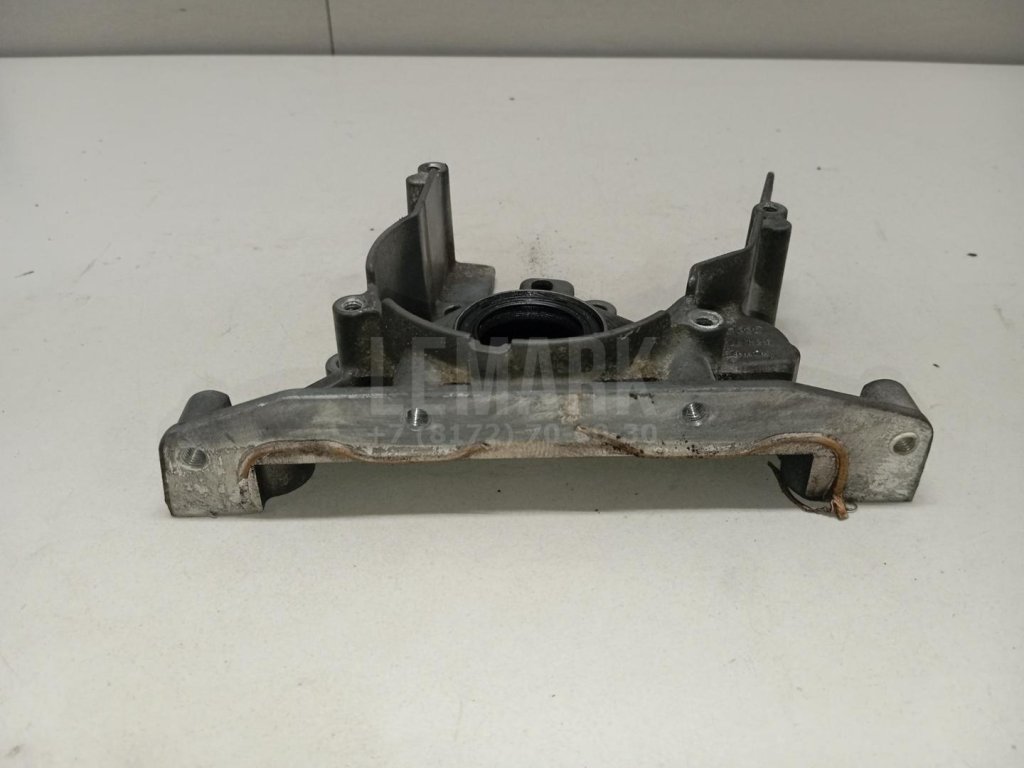 Крышка коленвала передняя