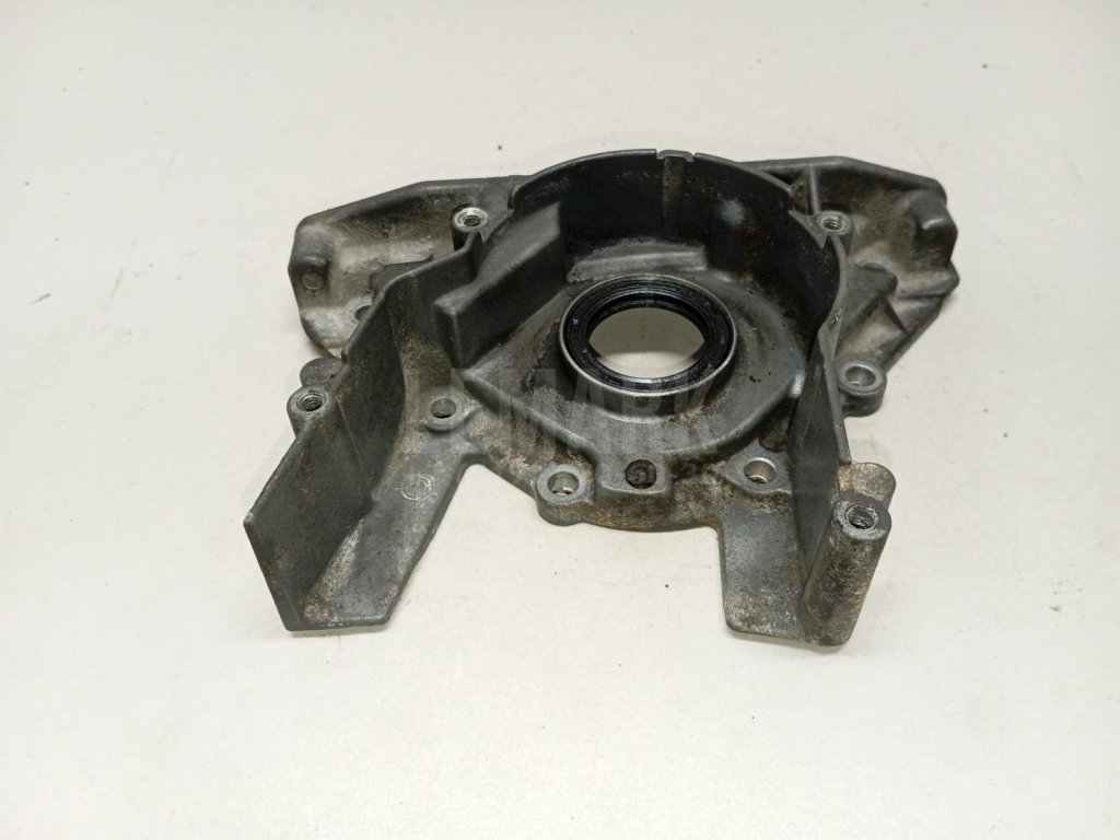 Крышка коленвала передняя