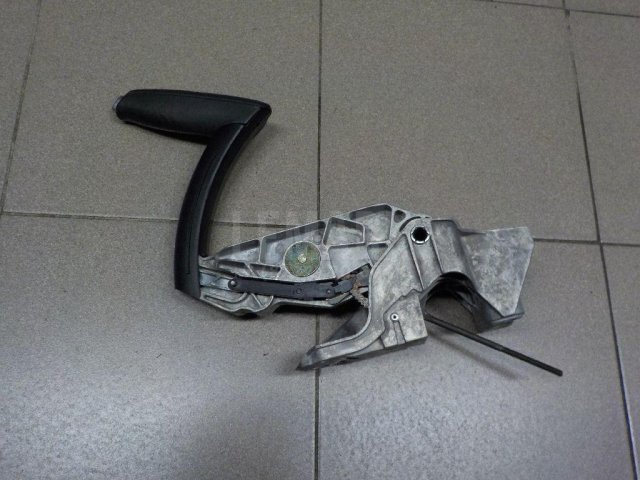 Рычаг стояночного тормоза