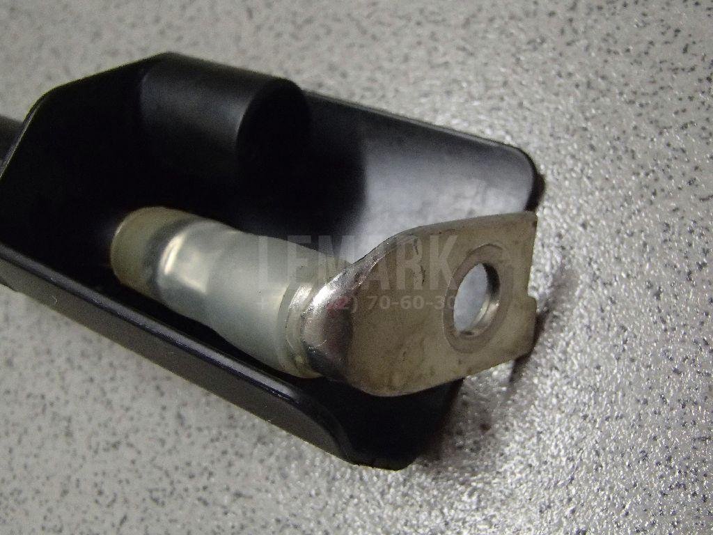 Клемма аккумулятора плюс