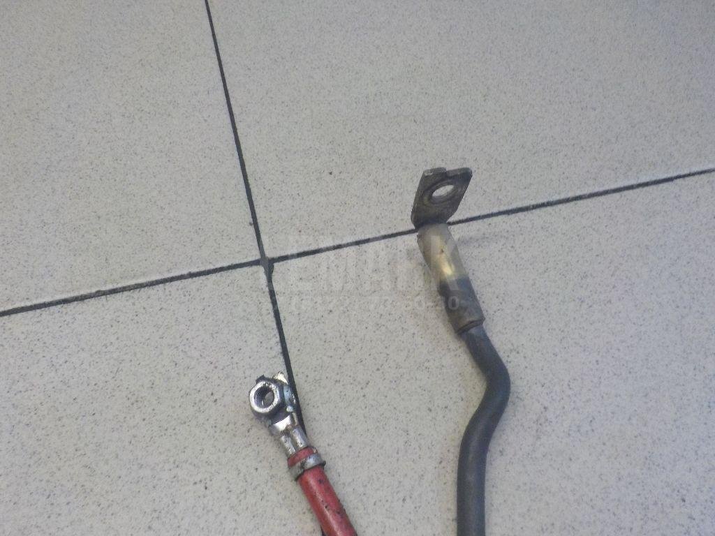 Клемма аккумулятора плюс