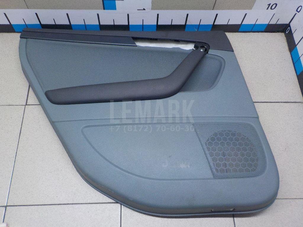 Обшивка двери задней левой