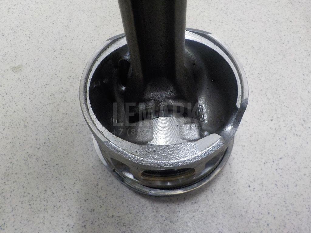 Поршень с шатуном для  Audi A4 [B9] 2015