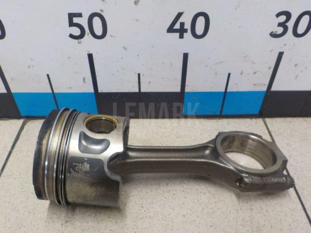 Поршень с шатуном