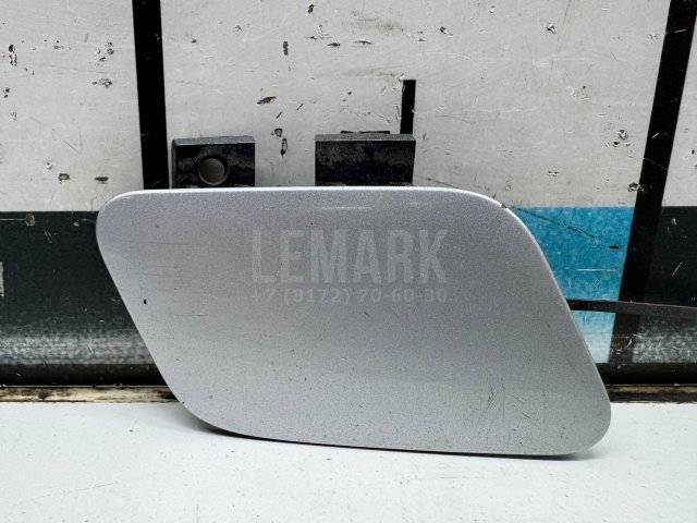 Заглушка буксировочного крюка