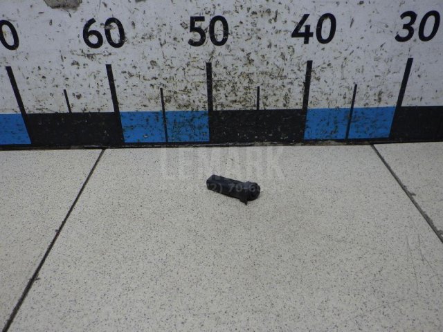 Замок лючка бензобака