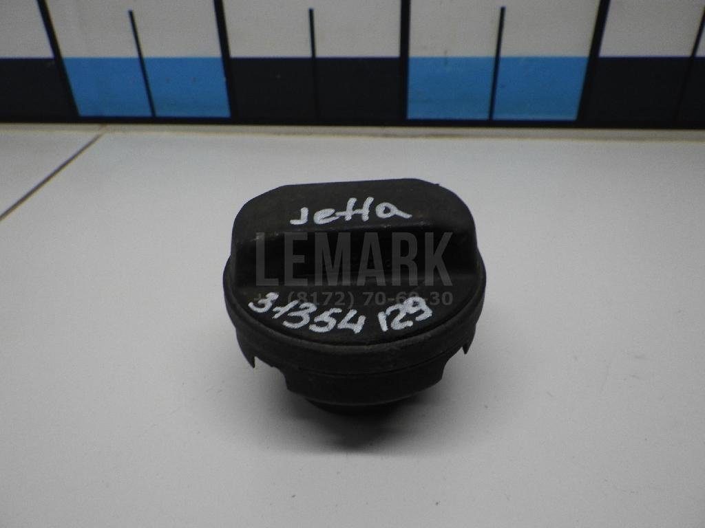 Крышка топливного бака