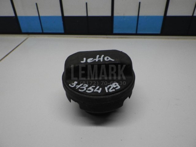 Крышка топливного бака