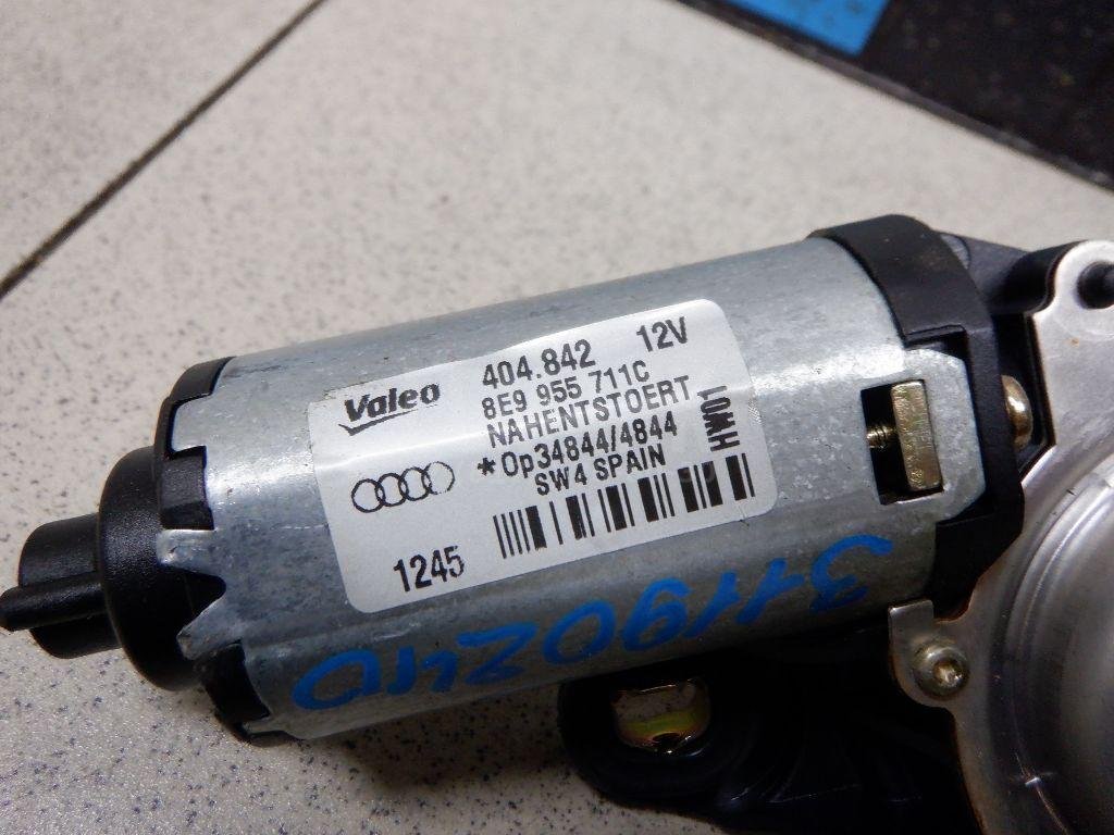 Моторчик стеклоочистителя задний