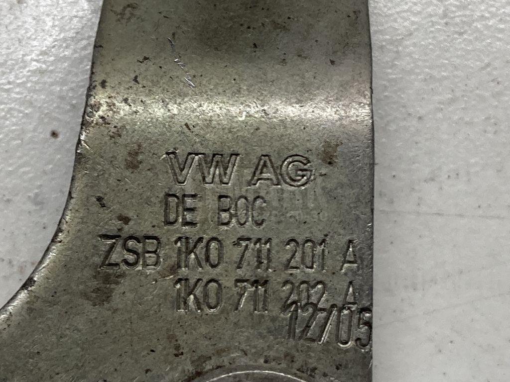 Тяга кулисы КПП