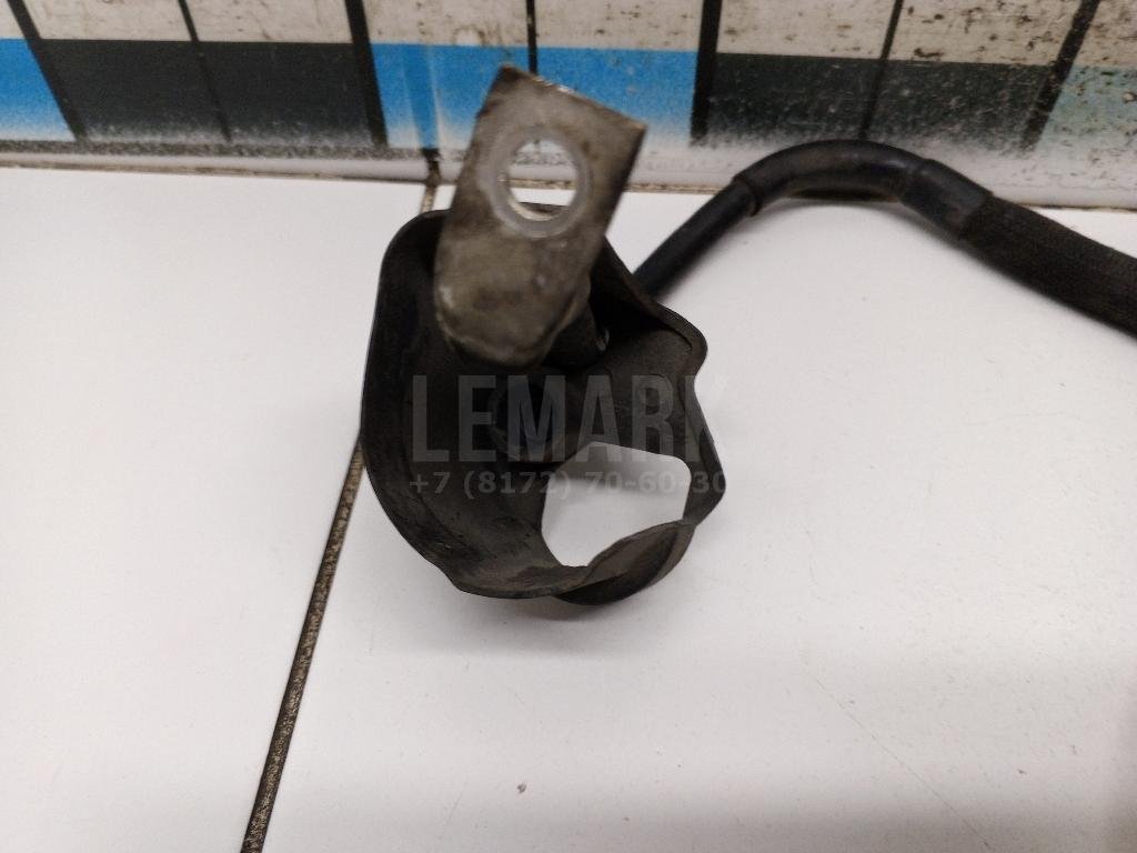 Клемма аккумулятора плюс