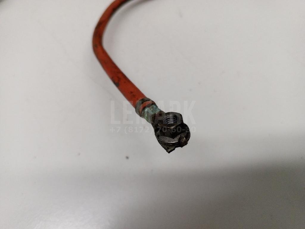 Клемма аккумулятора плюс