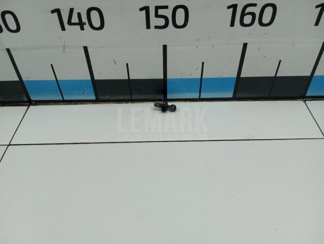 Крепеж газового упора