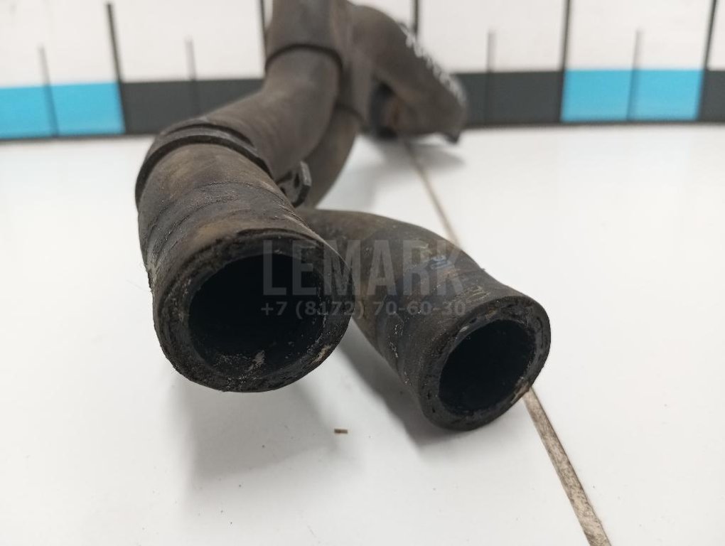 Патрубок отопителя