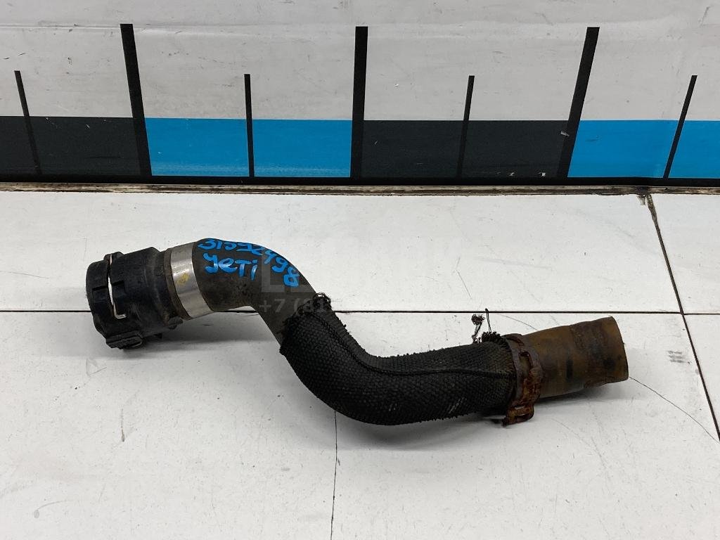 Патрубок радиатора