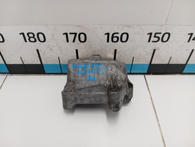 Кронштейн КПП левый