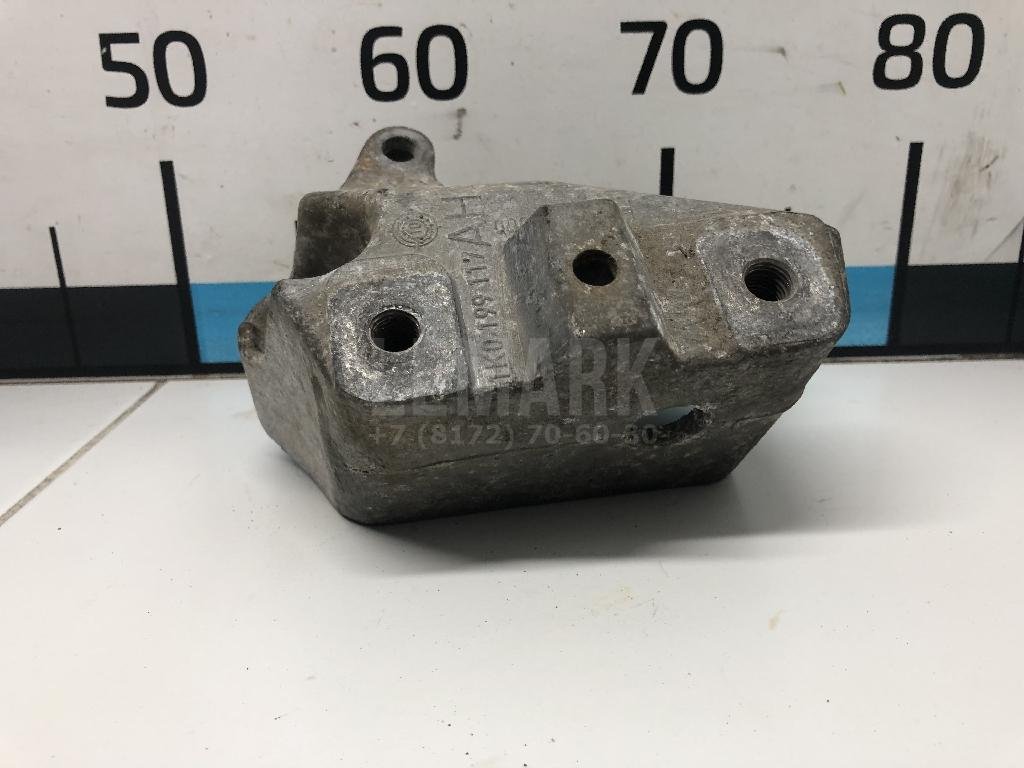 Кронштейн КПП левый