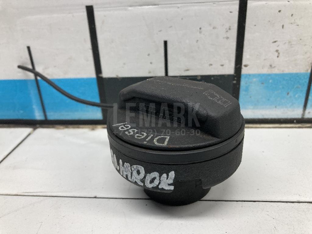 Крышка топливного бака