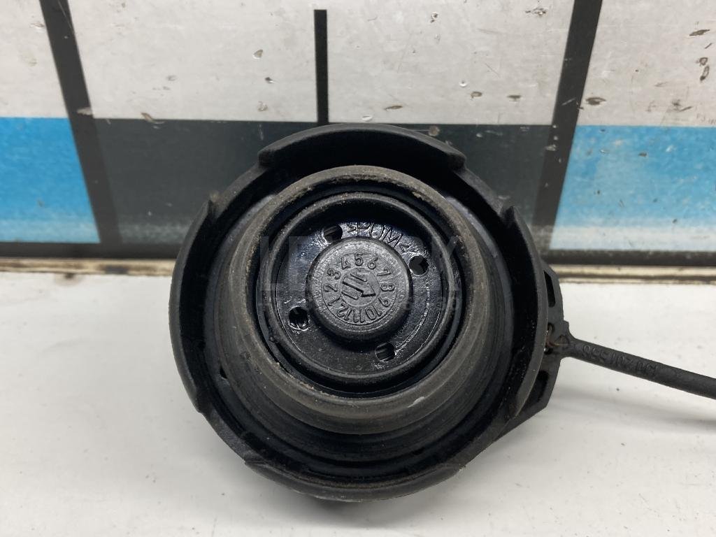 Крышка топливного бака